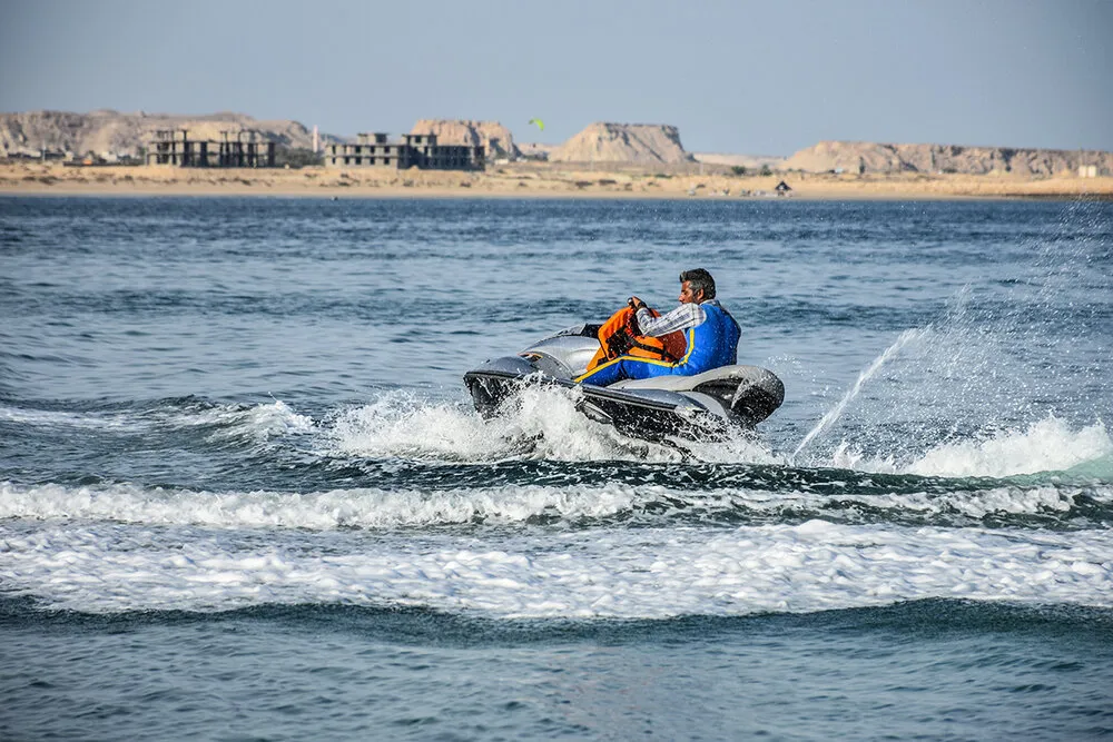 تفریحات آبی انزلی